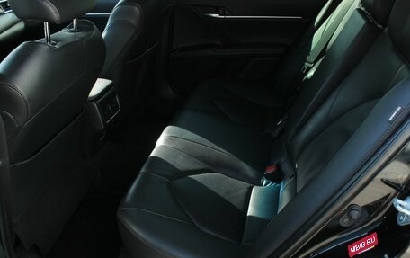 Toyota Camry, 2018 год, 2 560 000 рублей, 30 фотография