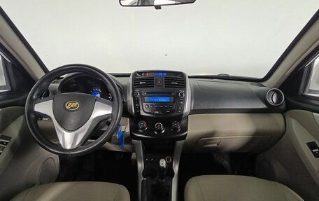 Lifan X60 I рестайлинг, 2012 год, 600 000 рублей, 11 фотография