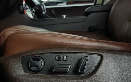 Volkswagen Touareg III, 2011 год, 1 764 000 рублей, 10 фотография