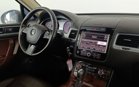 Volkswagen Touareg III, 2011 год, 1 764 000 рублей, 12 фотография