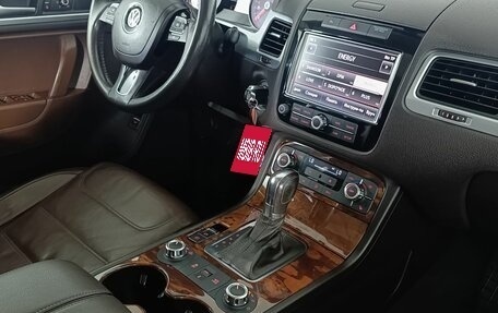 Volkswagen Touareg III, 2011 год, 1 764 000 рублей, 14 фотография