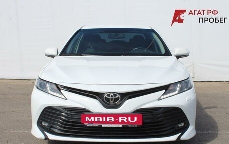 Toyota Camry, 2018 год, 2 210 000 рублей, 2 фотография