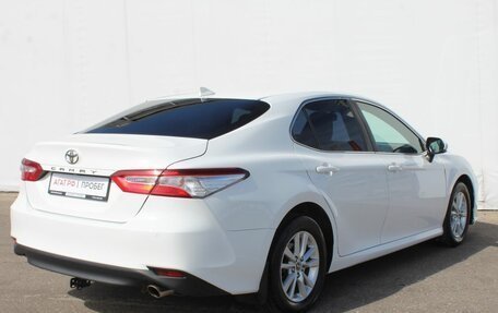 Toyota Camry, 2018 год, 2 210 000 рублей, 5 фотография