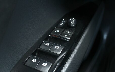 Toyota Camry, 2018 год, 2 210 000 рублей, 19 фотография