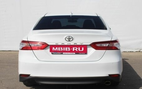Toyota Camry, 2018 год, 2 210 000 рублей, 6 фотография