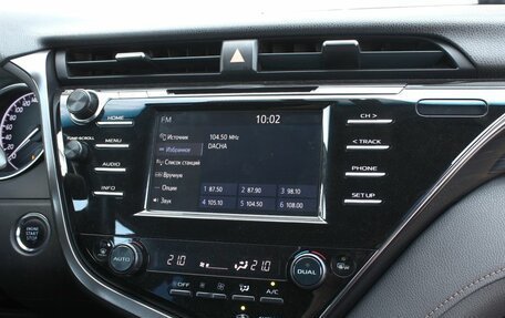 Toyota Camry, 2018 год, 2 210 000 рублей, 17 фотография