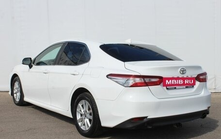 Toyota Camry, 2018 год, 2 210 000 рублей, 7 фотография