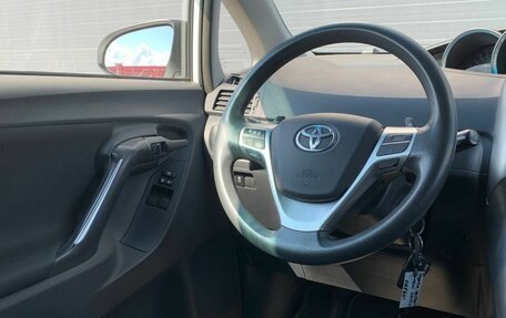 Toyota Verso I, 2014 год, 1 585 000 рублей, 15 фотография