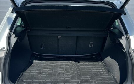 Volkswagen Tiguan II, 2019 год, 2 090 000 рублей, 13 фотография