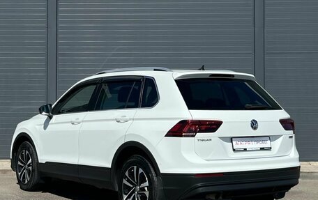Volkswagen Tiguan II, 2019 год, 2 090 000 рублей, 7 фотография