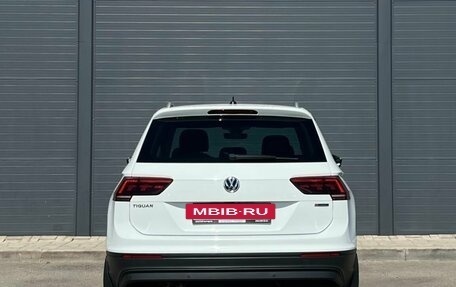 Volkswagen Tiguan II, 2019 год, 2 090 000 рублей, 6 фотография