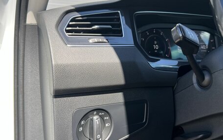 Volkswagen Tiguan II, 2019 год, 2 090 000 рублей, 21 фотография