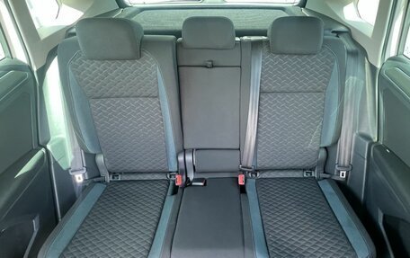 Volkswagen Tiguan II, 2019 год, 2 090 000 рублей, 25 фотография