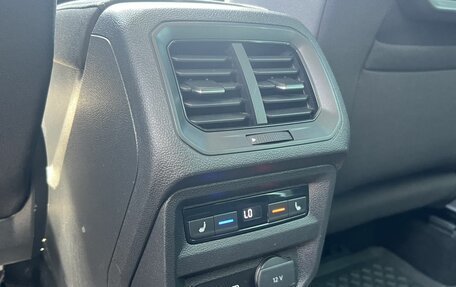 Volkswagen Tiguan II, 2019 год, 2 090 000 рублей, 24 фотография