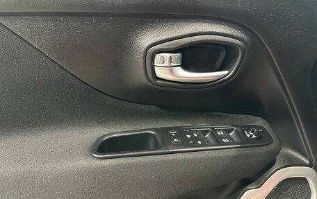 Jeep Renegade I рестайлинг, 2018 год, 1 694 000 рублей, 17 фотография