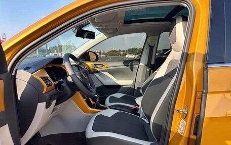 Volkswagen T-Cross I, 2023 год, 1 770 000 рублей, 7 фотография