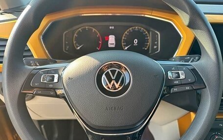 Volkswagen T-Cross I, 2023 год, 1 770 000 рублей, 13 фотография