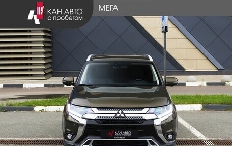 Mitsubishi Outlander III рестайлинг 3, 2019 год, 2 548 000 рублей, 3 фотография