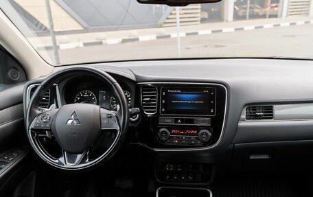 Mitsubishi Outlander III рестайлинг 3, 2019 год, 2 548 000 рублей, 7 фотография