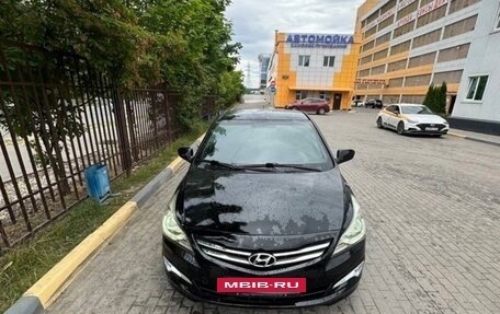 Hyundai Solaris II рестайлинг, 2013 год, 430 000 рублей, 5 фотография