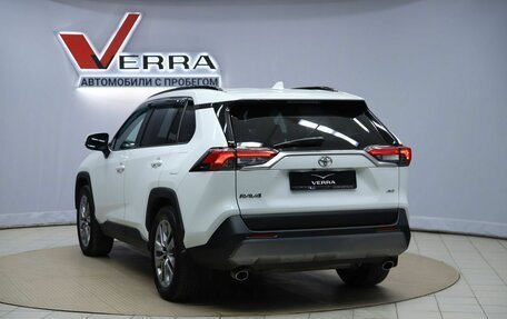 Toyota RAV4, 2022 год, 3 890 000 рублей, 7 фотография