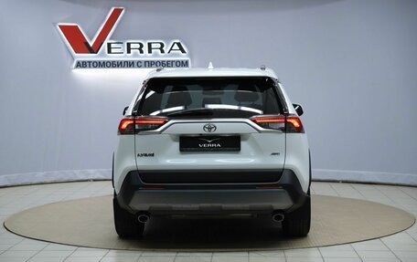 Toyota RAV4, 2022 год, 3 890 000 рублей, 6 фотография