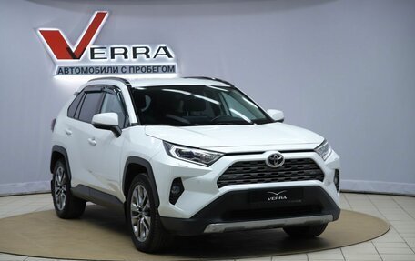 Toyota RAV4, 2022 год, 3 890 000 рублей, 3 фотография