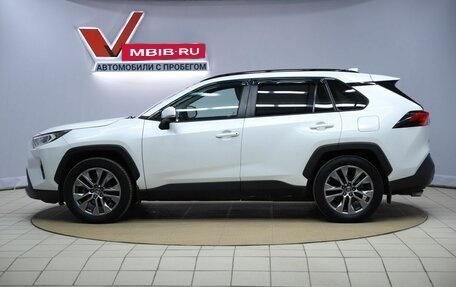 Toyota RAV4, 2022 год, 3 890 000 рублей, 8 фотография