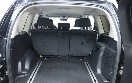 Toyota Land Cruiser Prado 150 рестайлинг 2, 2018 год, 5 350 000 рублей, 9 фотография