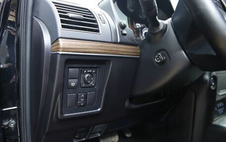 Toyota Land Cruiser Prado 150 рестайлинг 2, 2018 год, 5 350 000 рублей, 12 фотография