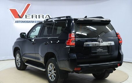 Toyota Land Cruiser Prado 150 рестайлинг 2, 2018 год, 5 350 000 рублей, 7 фотография