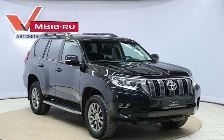 Toyota Land Cruiser Prado 150 рестайлинг 2, 2018 год, 5 350 000 рублей, 3 фотография