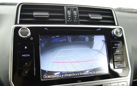 Toyota Land Cruiser Prado 150 рестайлинг 2, 2018 год, 5 350 000 рублей, 19 фотография