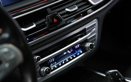 BMW 7 серия, 2016 год, 3 390 000 рублей, 16 фотография