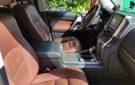 Toyota Land Cruiser 200, 2016 год, 8 500 000 рублей, 8 фотография