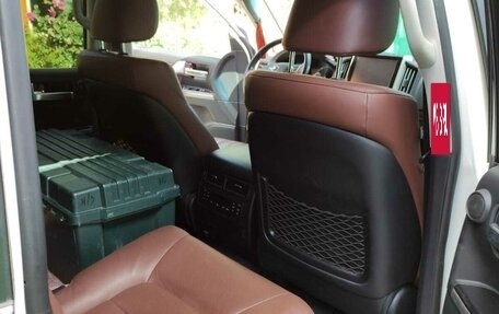 Toyota Land Cruiser 200, 2016 год, 8 500 000 рублей, 7 фотография