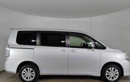 Toyota Voxy II, 2012 год, 1 190 000 рублей, 4 фотография