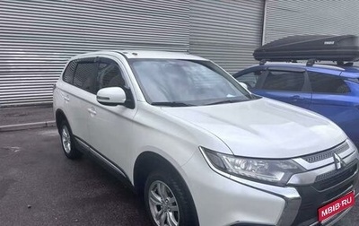 Mitsubishi Outlander III рестайлинг 3, 2019 год, 1 600 000 рублей, 1 фотография
