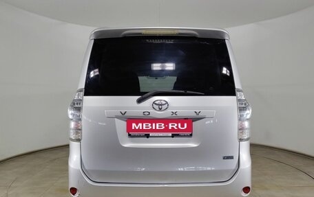 Toyota Voxy II, 2012 год, 1 190 000 рублей, 6 фотография