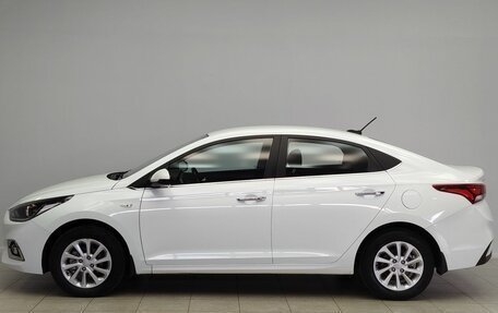 Hyundai Solaris II рестайлинг, 2018 год, 1 415 000 рублей, 8 фотография