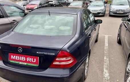 Mercedes-Benz C-Класс, 2006 год, 850 000 рублей, 1 фотография