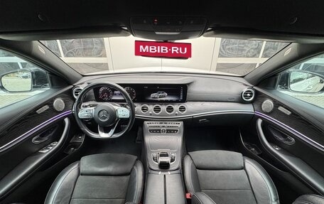 Mercedes-Benz E-Класс, 2018 год, 2 890 000 рублей, 10 фотография