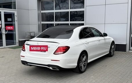 Mercedes-Benz E-Класс, 2018 год, 2 890 000 рублей, 7 фотография