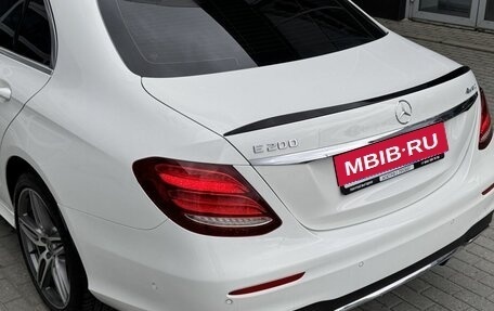 Mercedes-Benz E-Класс, 2018 год, 2 890 000 рублей, 23 фотография