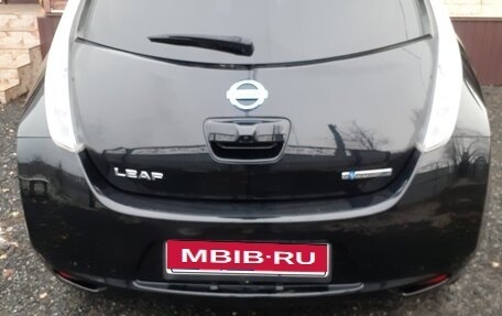 Nissan Leaf I, 2016 год, 1 150 000 рублей, 8 фотография