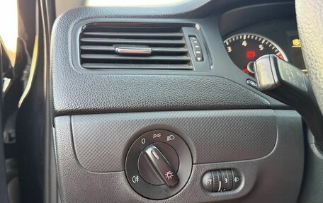 Volkswagen Jetta VI, 2014 год, 780 000 рублей, 15 фотография
