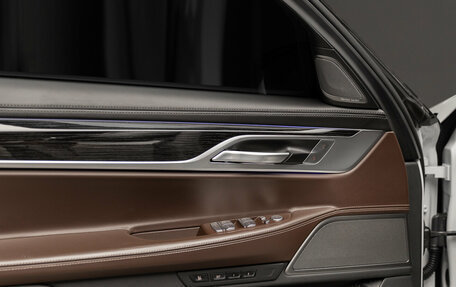 BMW 7 серия, 2021 год, 6 000 000 рублей, 19 фотография