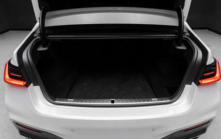 BMW 7 серия, 2021 год, 6 000 000 рублей, 31 фотография