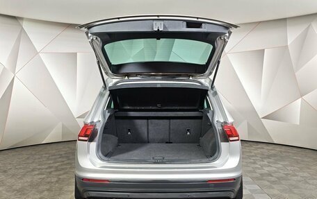 Volkswagen Tiguan II, 2017 год, 1 950 000 рублей, 12 фотография