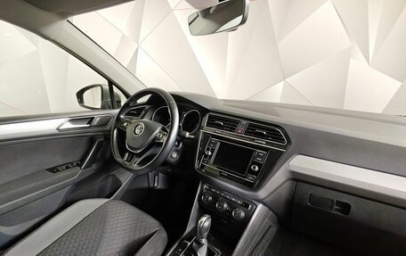 Volkswagen Tiguan II, 2017 год, 1 950 000 рублей, 13 фотография